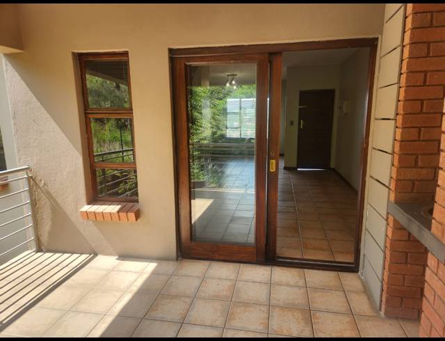 3 BEDROOM APARTMENT FOR SALE IN AZALEA PARK